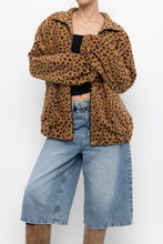 Load image into Gallery viewer, Vintage x Leopard Fleece (XS-M)