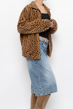 Load image into Gallery viewer, Vintage x Leopard Fleece (XS-M)