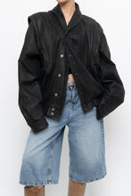Load image into Gallery viewer, Vintage x Made in Canada x THE LEATHER RANCH Black Suede Croc Bomber (S-L)
