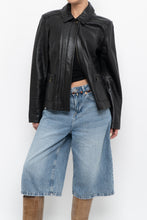 Load image into Gallery viewer, Vintage x ALFANI Black Leather Jacket (XS-M)