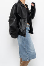 Load image into Gallery viewer, Vintage x ROUNDTREE &amp; YORK Black Heavy Leather Jacket (S-L)