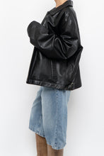 Load image into Gallery viewer, Vintage x ROUNDTREE &amp; YORK Black Heavy Leather Jacket (S-L)