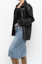 Load image into Gallery viewer, Vintage x LIZ CLAIBORNE Black Butter Leather Panelled Jacket (XS-L)