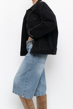 Load image into Gallery viewer, Vintage x Made in Hong Kong x HARD ROCK HOTEL Black Denim Jacket (S, M)