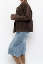 Load image into Gallery viewer, Vintage x MODERN ESSENTIALS Brown Suede Jacket (XS-M)