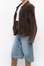Load image into Gallery viewer, Vintage x MODERN ESSENTIALS Brown Suede Jacket (XS-M)