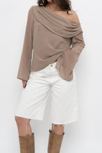 Load image into Gallery viewer, Vintage x Made in Canada x FRANK LYMAN Dark Beige Off-Shoulder Blouse (XS-M)