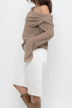 Load image into Gallery viewer, Vintage x Made in Canada x FRANK LYMAN Dark Beige Off-Shoulder Blouse (XS-M)