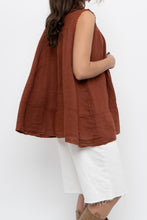Load image into Gallery viewer, Vintage x Made in Italy x Dark Orange Linen Tiered Sleeveless Top (S, M)