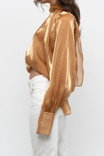 Load image into Gallery viewer, Vintage x Made in Italy x JOLEEN Gold Flowy Blouse (XS-M)