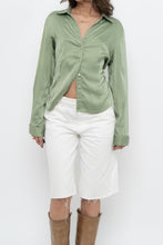 Load image into Gallery viewer, Vintage x Pale Green Silk Blouse (S, M)