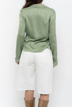 Load image into Gallery viewer, Vintage x Pale Green Silk Blouse (S, M)
