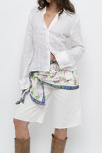 Load image into Gallery viewer, Vintage x Made in Canada x FRANCO MIRABELLI White Linen Fitted Blouse (S)