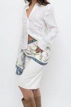 Load image into Gallery viewer, Vintage x Made in Canada x FRANCO MIRABELLI White Linen Fitted Blouse (S)