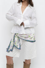Load image into Gallery viewer, Vintage x Made in Canada x FRANCO MIRABELLI White Linen Fitted Blouse (S)