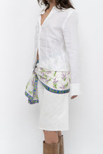 Load image into Gallery viewer, Vintage x Made in Canada x FRANCO MIRABELLI White Linen Fitted Blouse (S)
