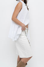 Load image into Gallery viewer, Vintage x White Tiered Linen Sleeveless Buttonup (S, M)