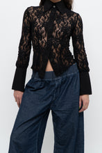 Load image into Gallery viewer, Vintage x RW&amp;CO Black Floral Cinched Mesh Buttonup (XS, S)
