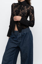 Load image into Gallery viewer, Vintage x RW&amp;CO Black Floral Cinched Mesh Buttonup (XS, S)