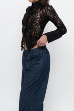 Load image into Gallery viewer, Vintage x RW&amp;CO Black Floral Cinched Mesh Buttonup (XS, S)