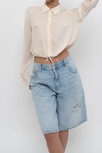 Load image into Gallery viewer, Vintage x EMANUEL UNAGRO Cropped Cream Silk Blouse (XS, S)