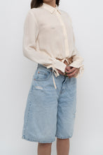 Load image into Gallery viewer, Vintage x EMANUEL UNAGRO Cropped Cream Silk Blouse (XS, S)