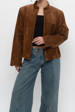 Load image into Gallery viewer, Vintage x VALERIE STEVENS Camel Suede Leather Jacket (S, M)