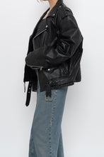 Load image into Gallery viewer, Vintage x Made in India x WILSONS Black Heavy Leather Biker Jacket (M, L)