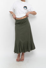 Load image into Gallery viewer, Vintage x EDDIE BAUER Olive Green Cotton Maxi Skirt (XL)