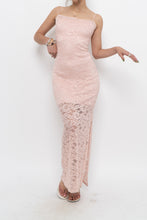 Load image into Gallery viewer, Vintage x Made in Canada x Baby Pink Lace Fitted Dress (S)