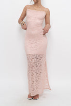 Load image into Gallery viewer, Vintage x Made in Canada x Baby Pink Lace Fitted Dress (S)