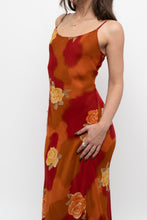 Load image into Gallery viewer, Vintage x Made in India x LE CHATEAU Orange, Red Semi-sheer Floral Maxi Dress (S)