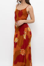 Load image into Gallery viewer, Vintage x Made in India x LE CHATEAU Orange, Red Semi-sheer Floral Maxi Dress (S)