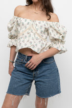 Load image into Gallery viewer, Modern x Cropped Off-Shoulder Floral Top (XS-M)