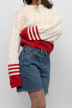 Load image into Gallery viewer, Vintage x Made in Hong Kong x Cream, Red Cropped Cotton Cableknit Sweater (XS-L)
