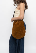 Load image into Gallery viewer, Vintage x Made in Italy x ARNOLD CHURGIN Camel Suede Slouch Purse