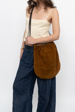 Load image into Gallery viewer, Vintage x Made in Italy x ARNOLD CHURGIN Camel Suede Slouch Purse