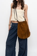 Load image into Gallery viewer, Vintage x Made in Italy x ARNOLD CHURGIN Camel Suede Slouch Purse