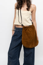 Load image into Gallery viewer, Vintage x Made in Italy x ARNOLD CHURGIN Camel Suede Slouch Purse