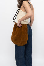 Load image into Gallery viewer, Vintage x Made in Italy x ARNOLD CHURGIN Camel Suede Slouch Purse