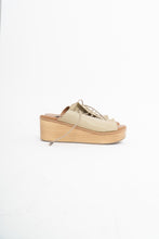 Load image into Gallery viewer, Vintage x Olive Leather Platform Sandals (10)