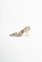 Load image into Gallery viewer, Vintage x STUART WEITZMAN Leopard Stilettos (7, 7.5)