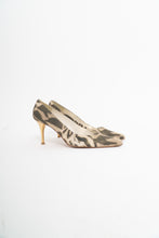 Load image into Gallery viewer, Vintage x STUART WEITZMAN Leopard Stilettos (7, 7.5)