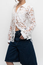 Load image into Gallery viewer, DIANE VON FURSTENBURG x White Lace Blouse (XS, S)