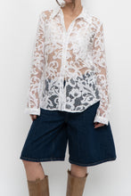 Load image into Gallery viewer, DIANE VON FURSTENBURG x White Lace Blouse (XS, S)
