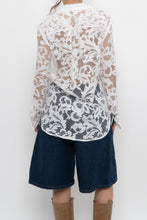 Load image into Gallery viewer, DIANE VON FURSTENBURG x White Lace Blouse (XS, S)