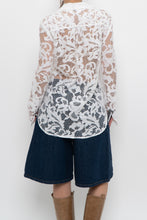Load image into Gallery viewer, DIANE VON FURSTENBURG x White Lace Blouse (XS, S)