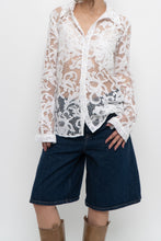 Load image into Gallery viewer, DIANE VON FURSTENBURG x White Lace Blouse (XS, S)