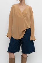 Load image into Gallery viewer, EQUIPMENT x Camel Pure Silk Blouse (XS-XL)