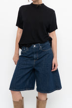 Load image into Gallery viewer, MICHAEL STARS x Made in USA x Black Mockneck Sodt Supima Tee (XS-M)